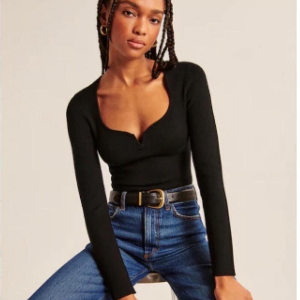 Abercrombie Black Ribbed Sweetheart Long Sleeve Bodysuit Size S